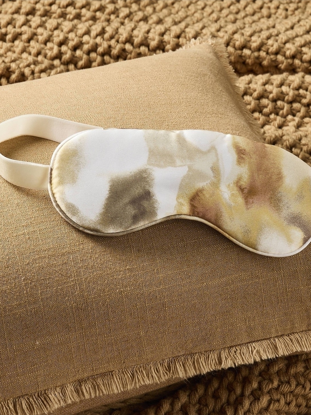 Casaluna Silk Eye Mask in Cream and Tan Marble